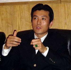 杨子资料照片,从照片中感受这位明星的独特魅力